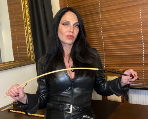 Madame Kyra, Domina in Duesseldorf, North Rhine-Westphalia