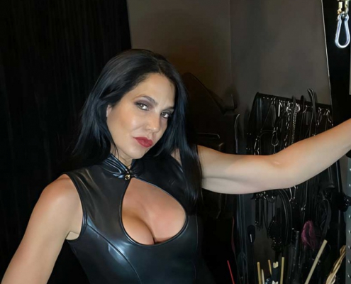 Madame Kyra, Domina in Duesseldorf, North Rhine-Westphalia