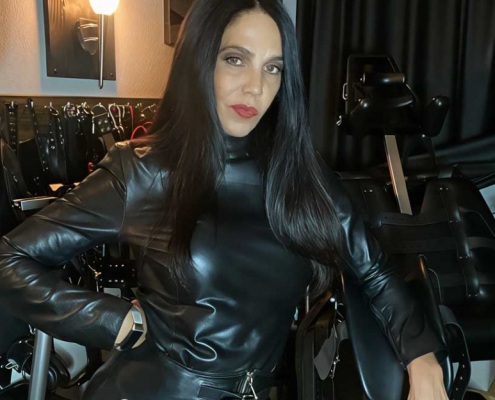 Madame Kyra, Domina in Duesseldorf, North Rhine-Westphalia