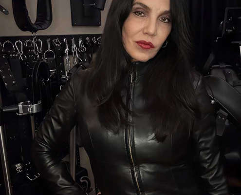 Madame Kyra, Domina in Duesseldorf, North Rhine-Westphalia